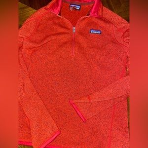 Patagonia pullover size medium dark red